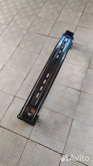 Усилитель бампера Шкода Кодиак (Китай)