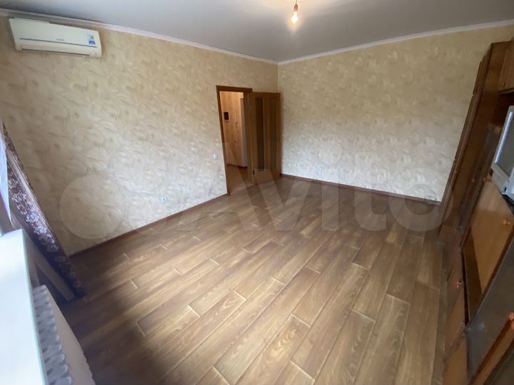 1-к. квартира, 40 м², 2/9 эт.