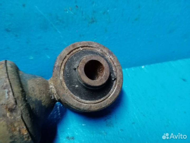 Амортизатор задний Toyota Rav4 Xa30 2005-2015