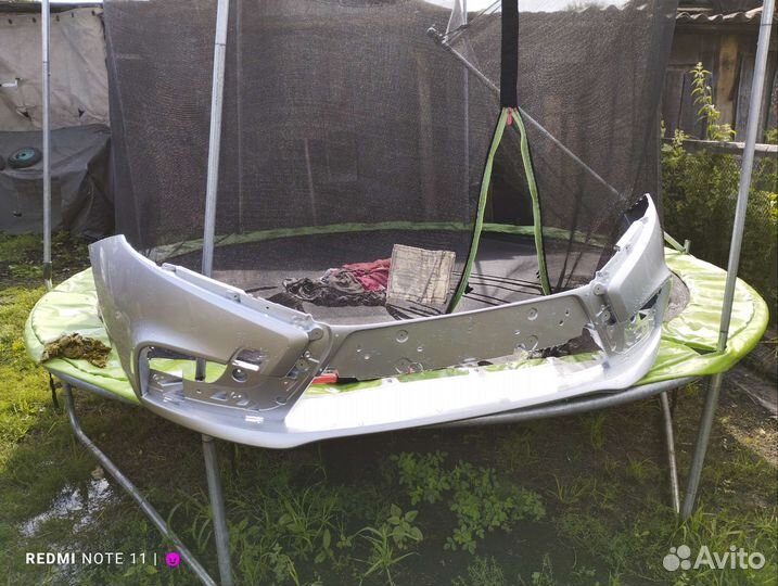 Передний бампер на LADA largus