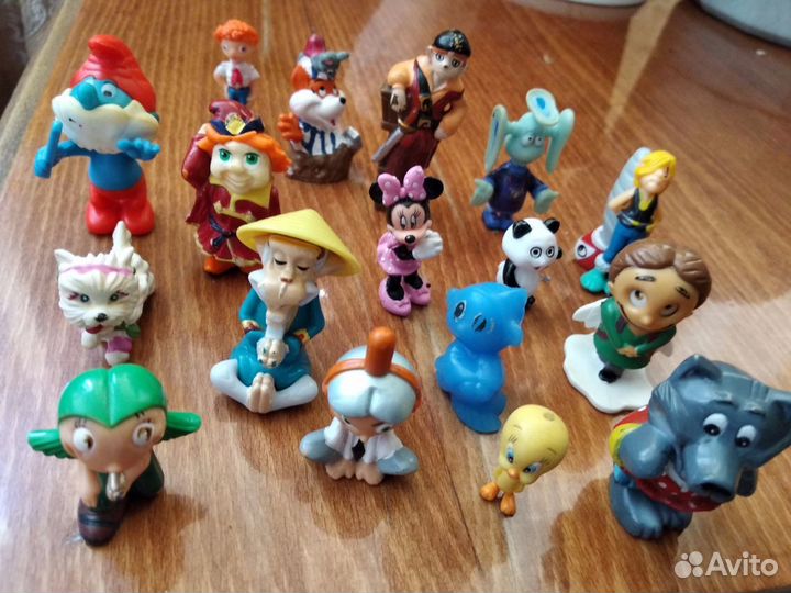 Разное из Киндер-сюрприза. Мадагаскар