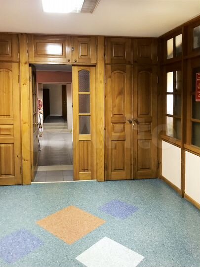 Офисное помещение, 307 м²
