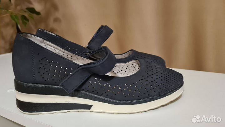 Туфли для девочки 36р