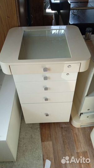 Стойка островок