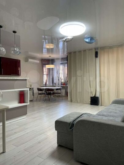 4-к. квартира, 102,3 м², 1/3 эт.