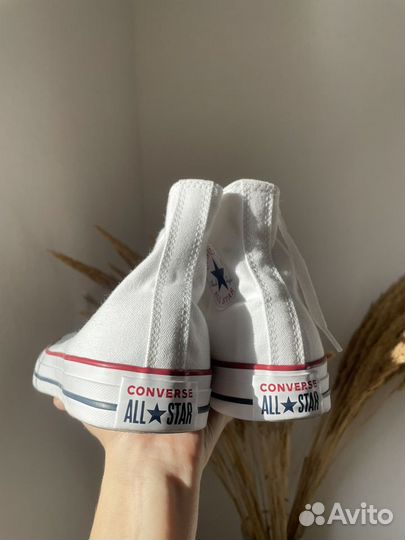 Новые оригинальные Converse US 7,5