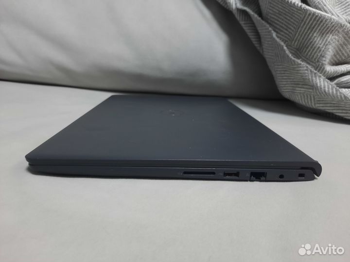 Ноутбук dell vostro 3515