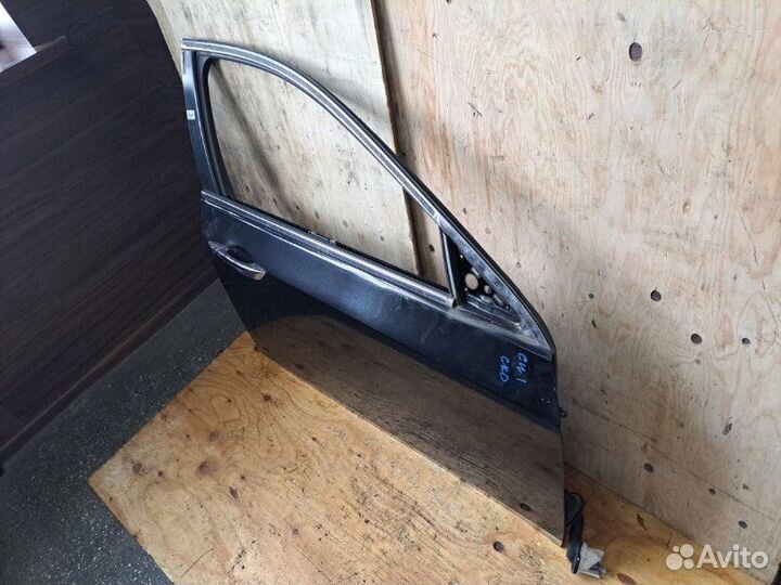Дверь боковая прав. перед. honda accord
