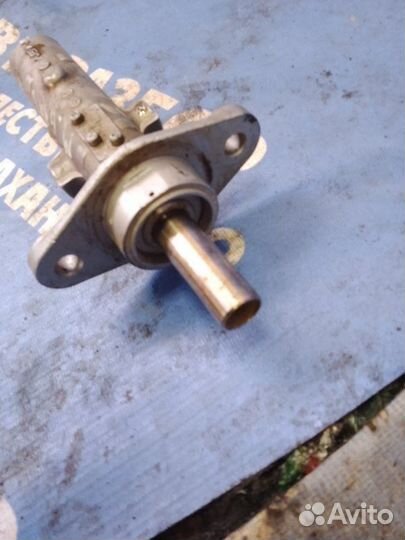 Главный тормозной цилиндр. Mitsubishi Grandis