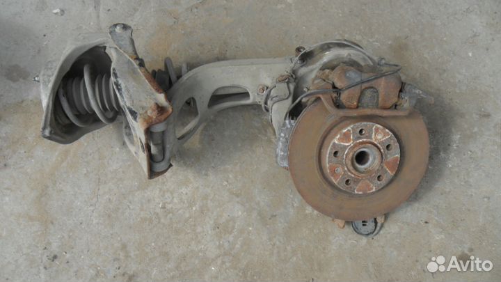 Peugeot 407 поворотный кулак,стойка,суппорт диск