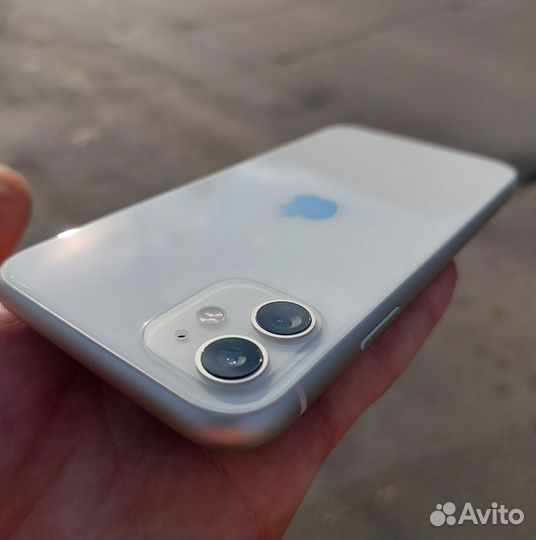 iPhone 11 256gb white (2 sim)