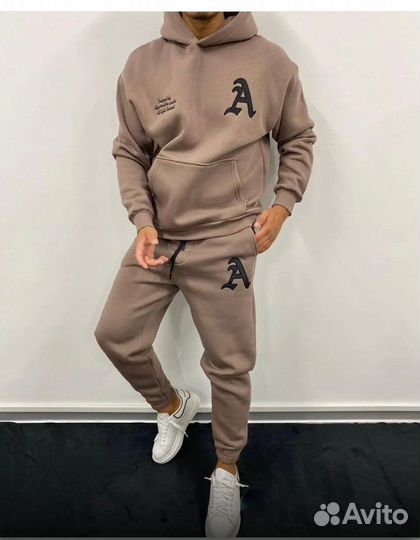 Спортивный костюм мужской новый