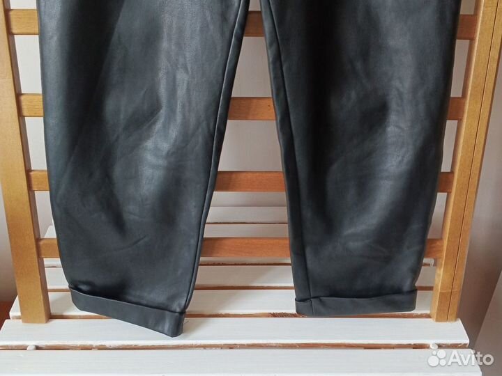 Кожаные брюки Zara высокая посадка бананы XS / S