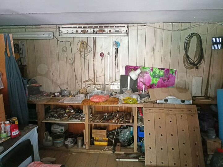 Гараж, > 30 м²