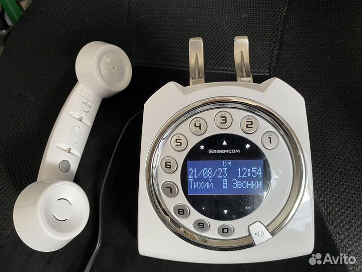 Телефон с беспроводной трубкой Sagemcom Sixty