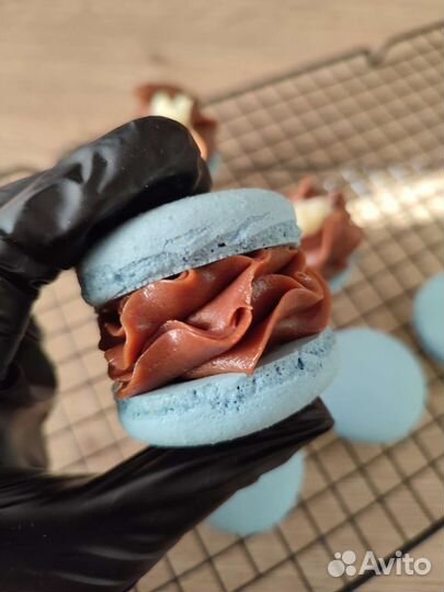 Макарон/макаронс, десерты в наличии и на заказ