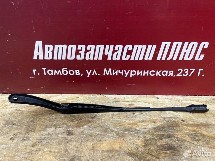 Поводок дворника передний левый Renault Duster