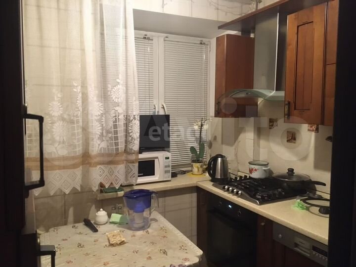 2-к. квартира, 43 м², 1/9 эт.