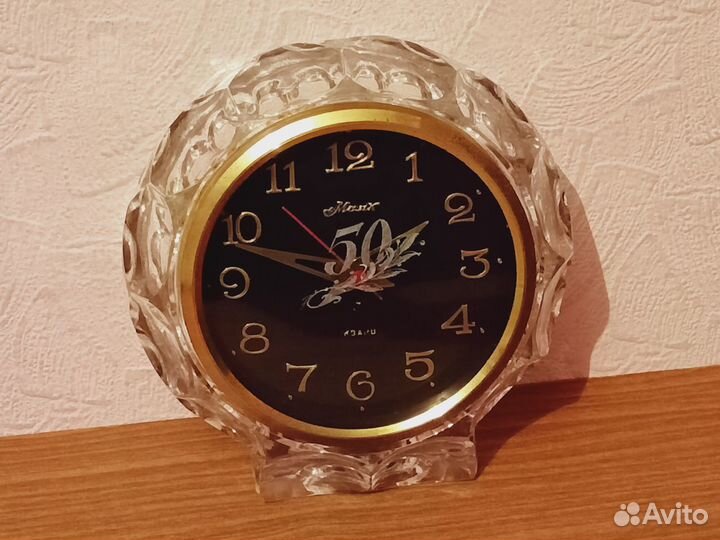 Хрустальные часы Маяк