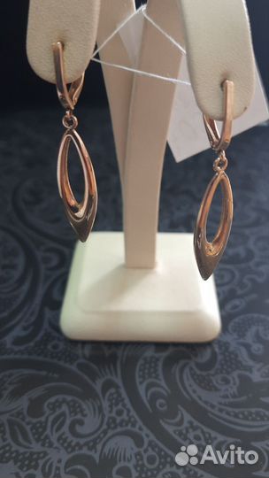 Золотые серьги