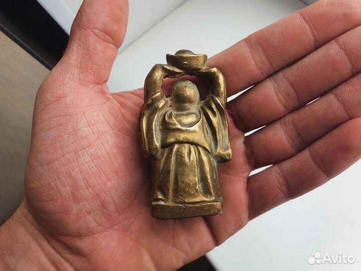 Бронзовая статуэтка Будда