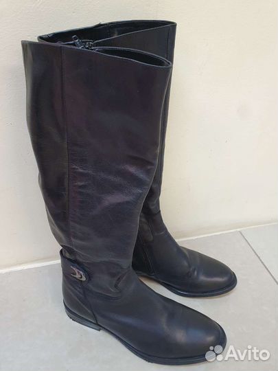 Сапоги жен. демис-е, зимние нат.кожа,нат. мех б/у