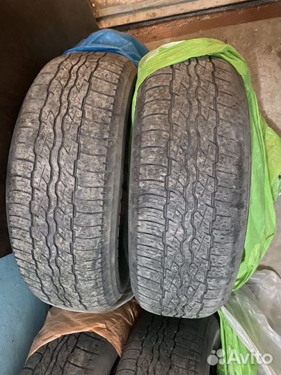 Bridgestone Dueler H/T 687 225/65 R17
