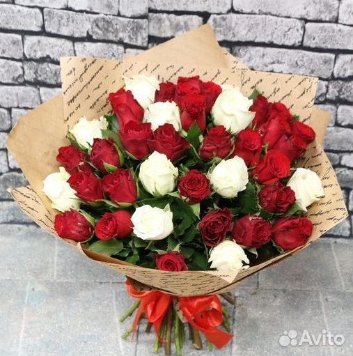 Букет из 25 роз. Подарок девушке