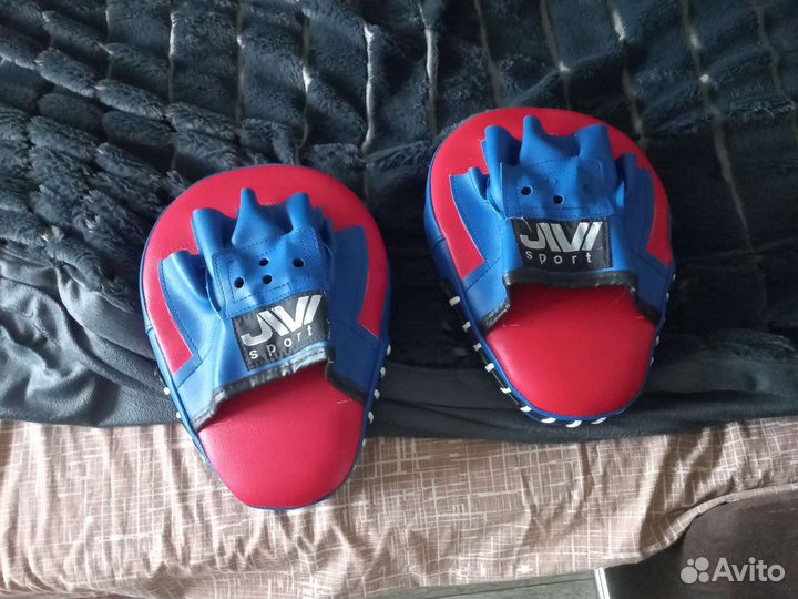 Лапы боксерские новые
