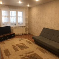 2-к. квартира, 54 м², 4/10 эт.