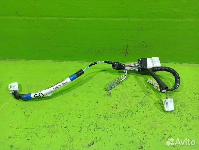 Проводка крышки багажника Toyota Yaris XP90 1KR