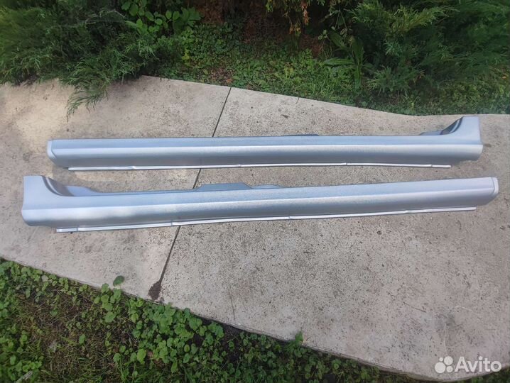 Продам накладки на пороги Лада калина