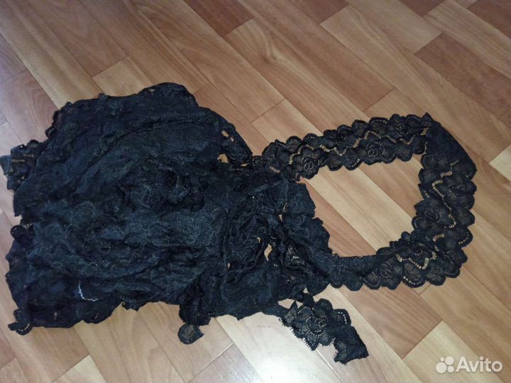 Кружево черное и белое