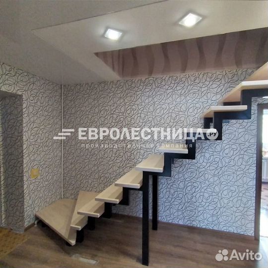 Лестница на второй этаж