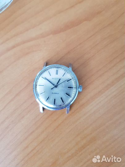 Часы восток