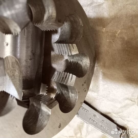 Метчик плашка 1 1/2