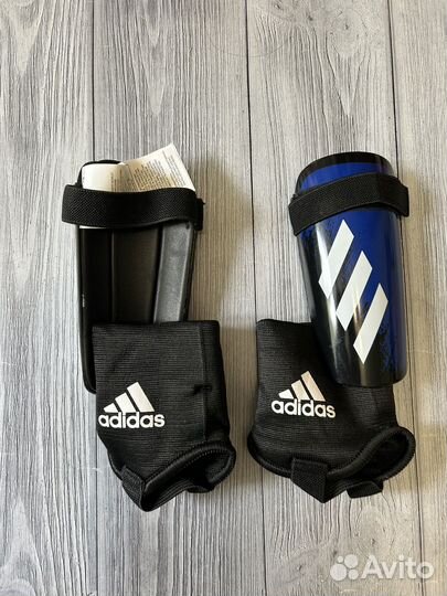 Щитки футбольные детские