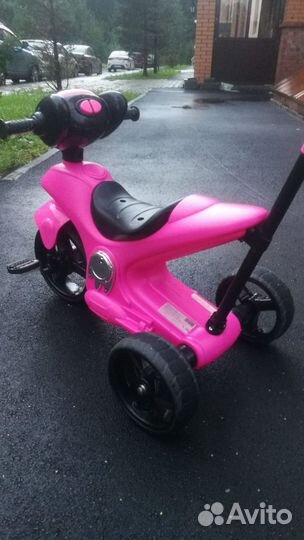 Детский велосипед с родительской ручкой