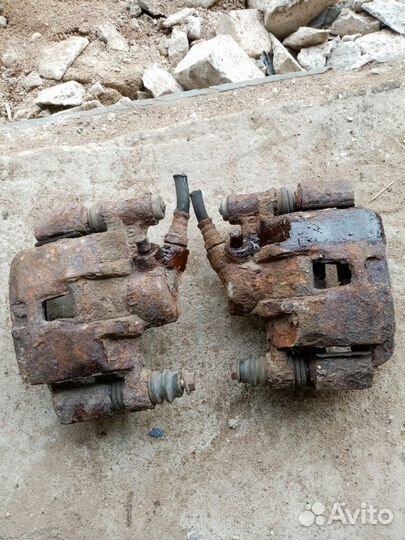 Суппорта задние от Додж Стелс