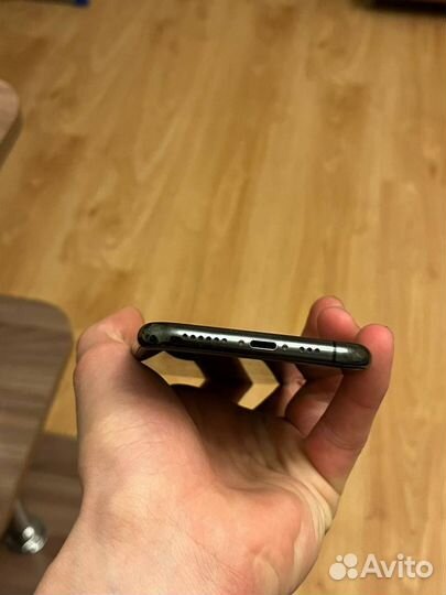 iPhone 11 Pro, 64 ГБ