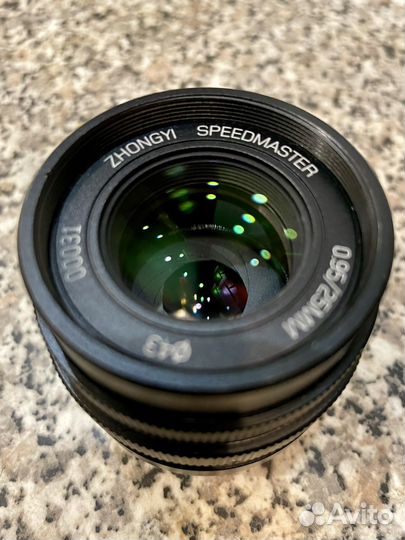 Объектив Zhongyi (Mitakon) Speedmaster f0.95/25mm