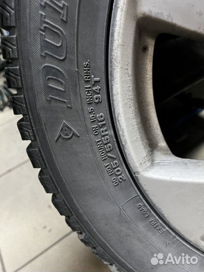 Dunlop SP Winter Ice 01 205/55 R16