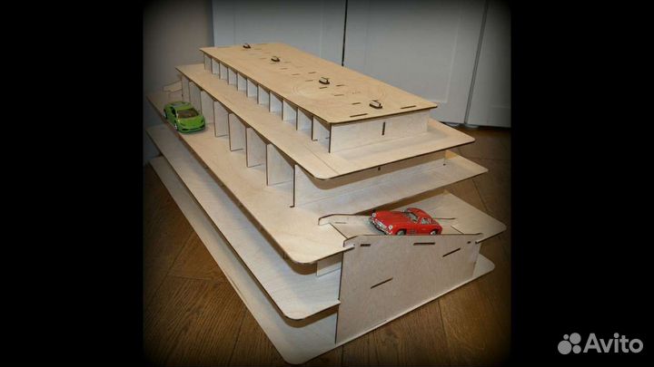 Паркинг-гараж для машинок