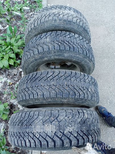 R16 Goodyear UltraGrip 500 235/70, PCD 5x139 DIA 20