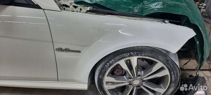 Крылья мерседес w204 6.3 amg