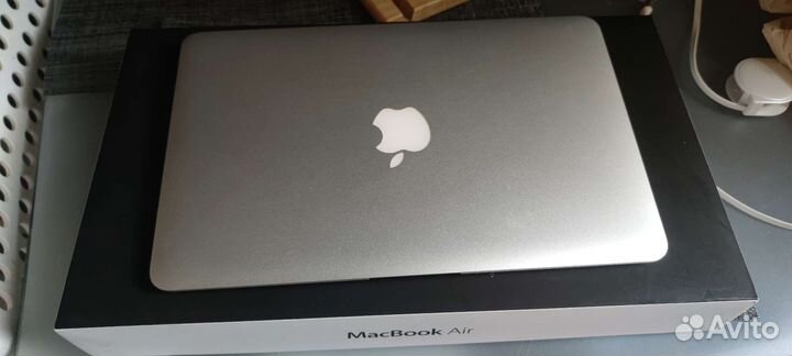 Apple MacBook Air 11