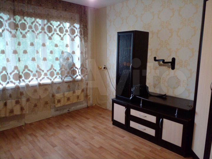 Комната 14 м² в 1-к., 3/10 эт.