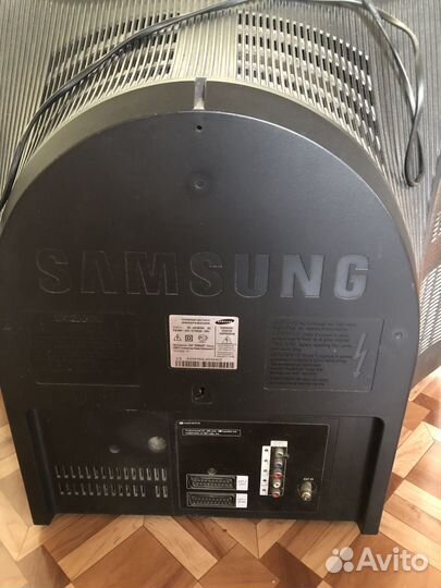 Телевизор samsung