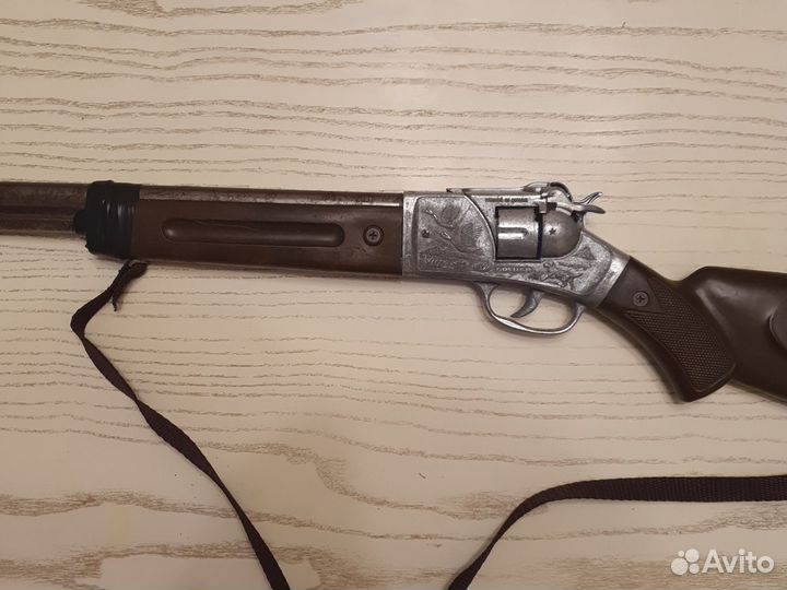 Игрушечное ружьё:C/Castalla,44