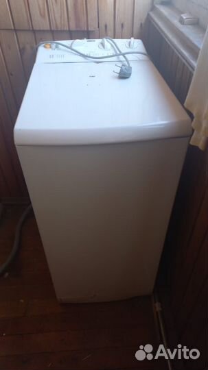 Стиральная машина с вертикальной загрузкой